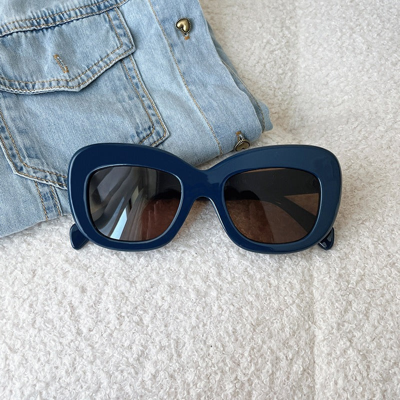 Retro large frame cat eye sunglasses for women with high-end feel and temperament spicy girl with round face and trendy