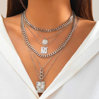 Ins personality niche metal chain layered necklace with sweet and cool snake skin pattern geometric pendant necklace for women